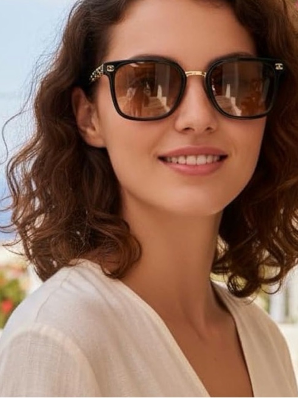 CHANEL Sunglasses with Brown Lenses & Chain-Detail Arms - Picture 2 of 4